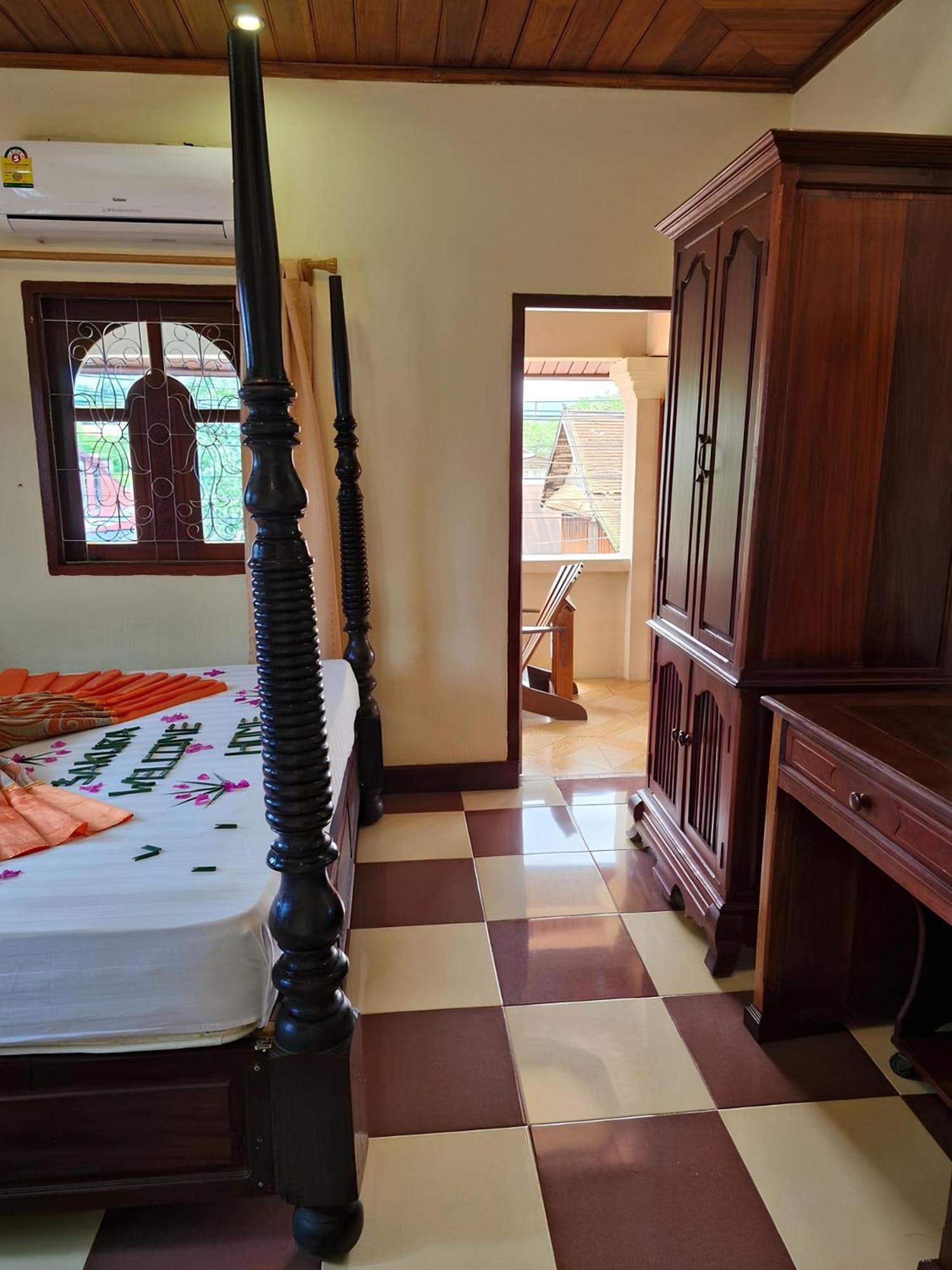 Sakura Wood House Luang Prabang Exterior foto